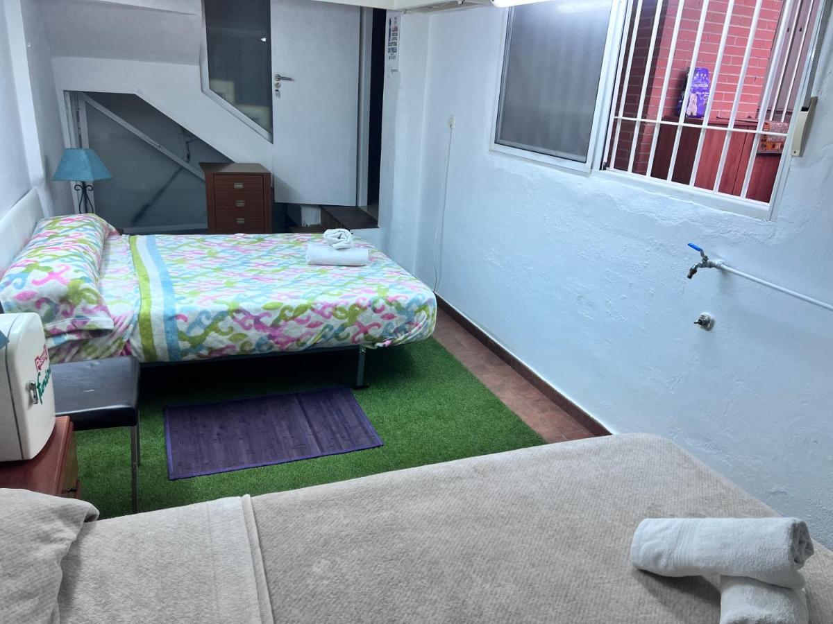 شقة غرناطة  في Casa Ideal Familias Y Grupos Con Balcones Exterior Soleada Patios Cerca Alhambra, Sierra Nevada, Rio Genil, Lancha Del Genil, Parque Llano Y Reloj Del Sol Con Barbacoas, Campo De Futbol, Circuito Gimnasia المظهر الخارجي الصورة